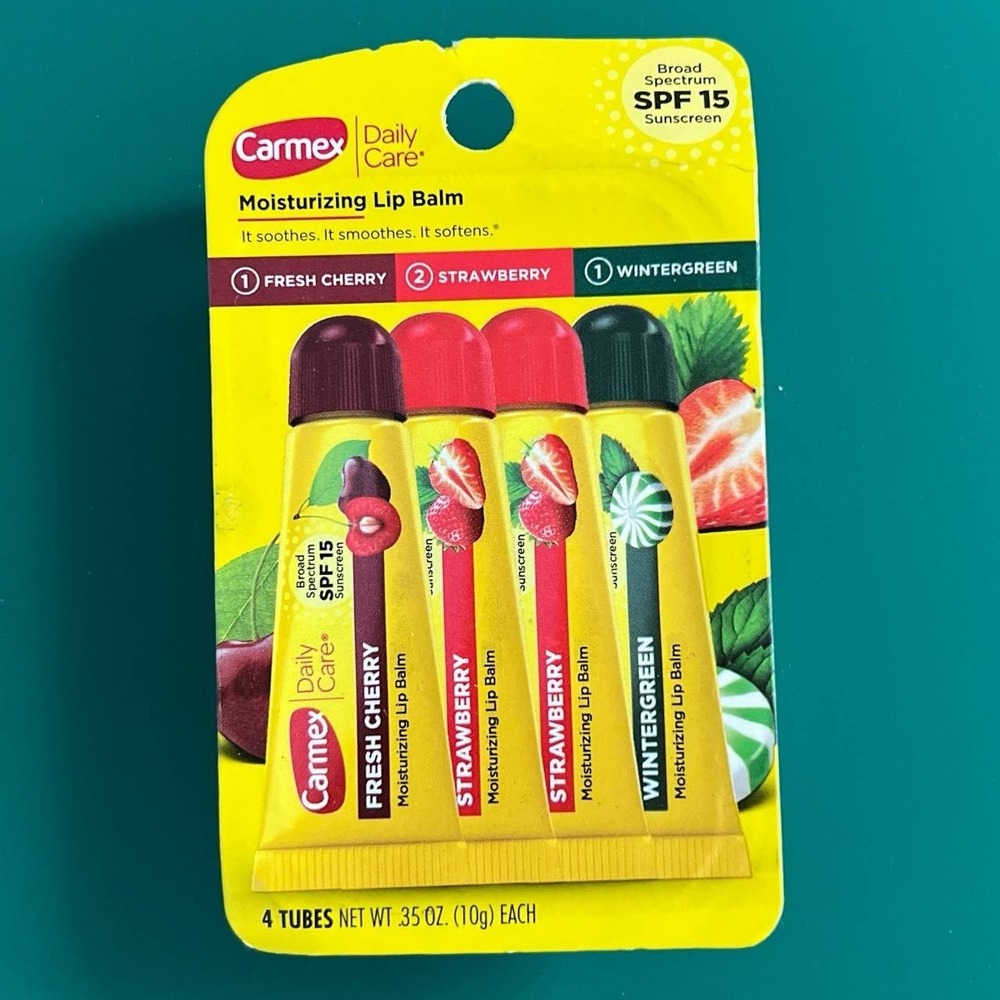 Carmex Moisturizing Lip Balm Cherry Strawberry Wintergreen 4 Tubes
